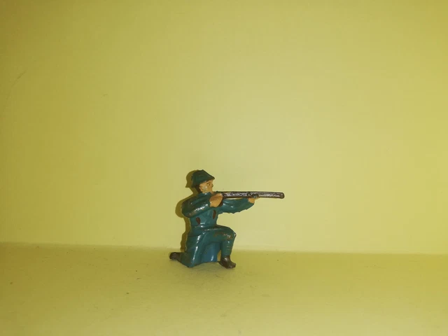 CBG / 2 bateaux en plomb miniature en boite / Commandant