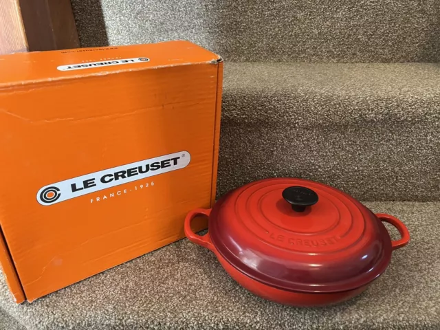Le Creuset Red Shallow Casserole Pot Cast Iron Enamel 22 1.4l