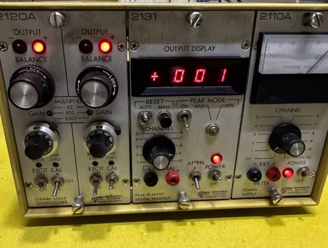 Vishay Measurements group 2160 strain gage conditioning amplifier system