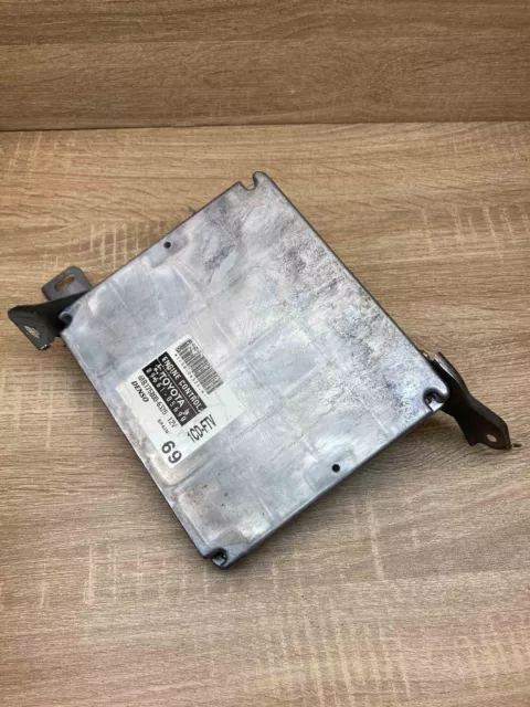 89661 05690 MB175800 6325 Denso Toyota Avensis Moteur ECU Unité de Module