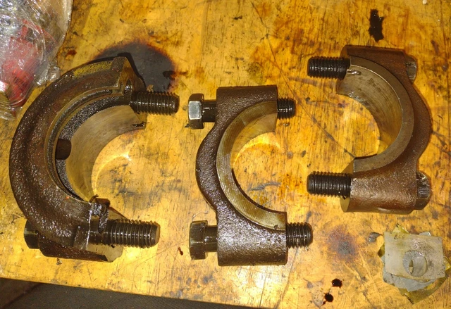 Allis Chalmers WD Tractor Engine Main Bearing Caps Bolts shims Included Allis Chalmers WD Tractor Engine Main Bearing Caps Bolts shims Included