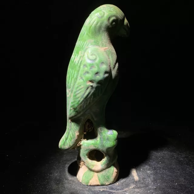 Chinese Tang sancai porcelain porcelain enjoy decoration parrot bird sculpture