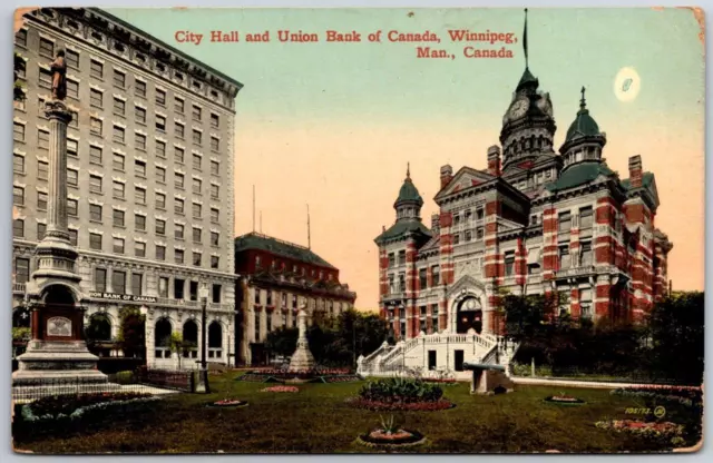 WINNIPEG MANITOBA Vintage Postcard CITY HALL & UNION BANK OF CANADA MONUMENT
