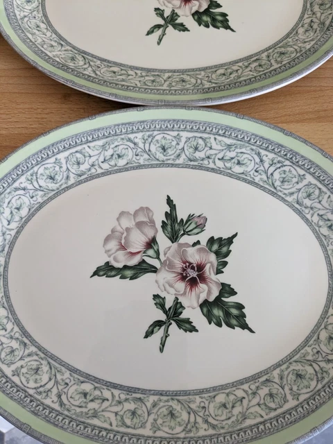 Royal Horticultural Society Applebee Collection Pansy oval Plate