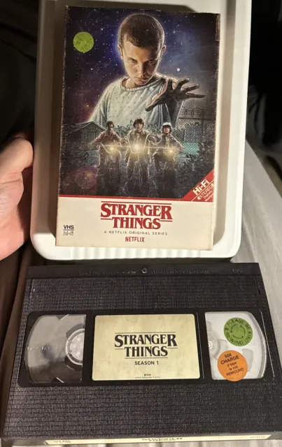 Stranger Things: Season 1 (4k Ultra HD Blu-Ray) Target Edition  *RARE!*