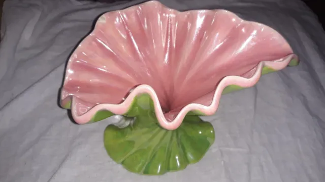 Vintage Wave Scallop Art Deco Ceramic Pottery piece Vase Planter or Decorative