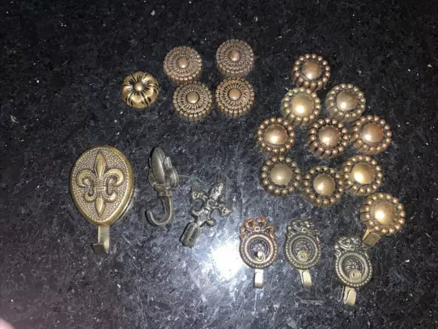Vintage lot of Old Handy Hook Picture Nail Artwork Hangers and nail covers