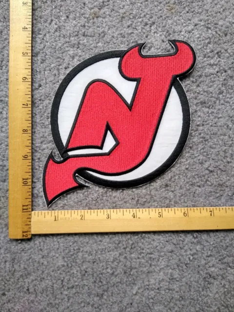 2022-23 NHL GAME PUCK NEW JERSEY DEVILS 40th ANNIVERSARY OFFICIAL - #LRm  #8L_#5L