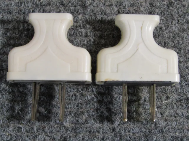 Pair Antique Power Plugs for Lamps Fans Radios Clocks Clean Used No Cracks k