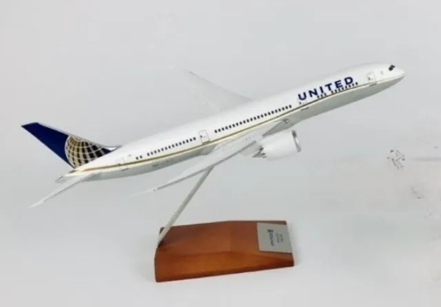 Hogan Wings 1:200 Boeing 787-8 United Airlines Wood Stand + Gears