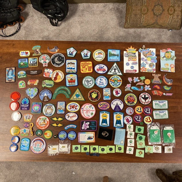 LARGE GIRL SCOUT Accessories Lot Patches Pins Buttons 1980’sPresent