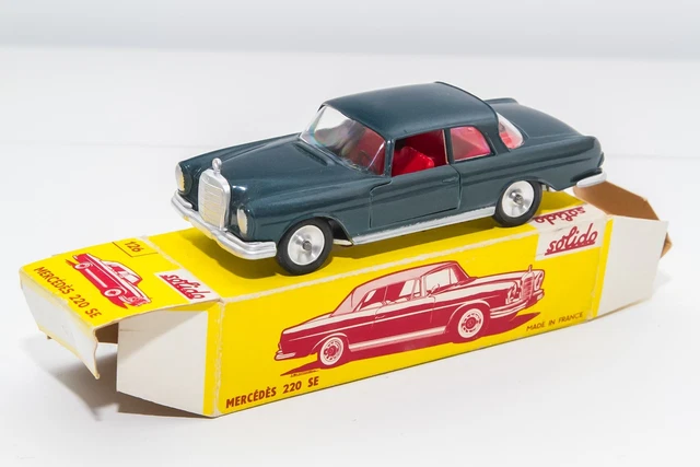 LEKSAKSBIL, Corgi Toys, Mercedes 220 SE Coupé. Leksaker - Leksaker