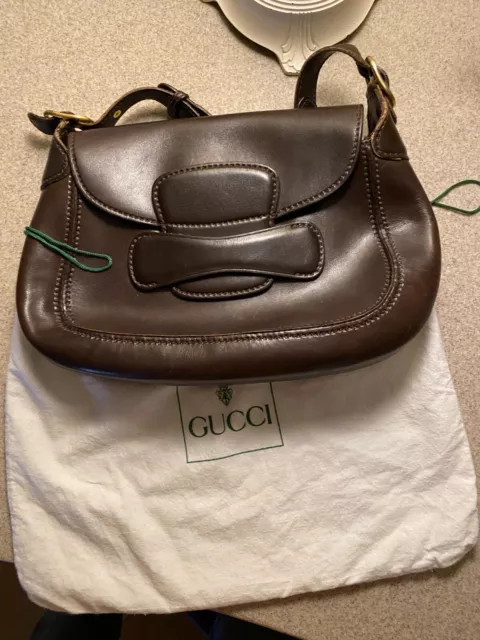 Vintage GUCCI brown leather shoulder purse bag Flap closure with dust jacket