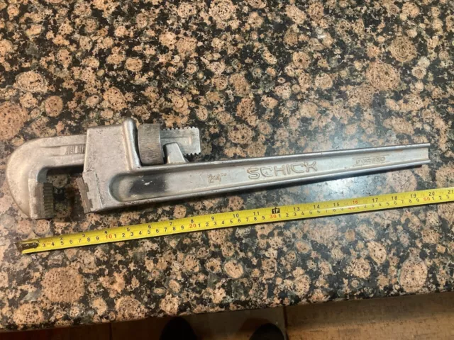 Schick  Aluminum Heavy Duty Pipe Wrench 24" FORGED ALUMINUM