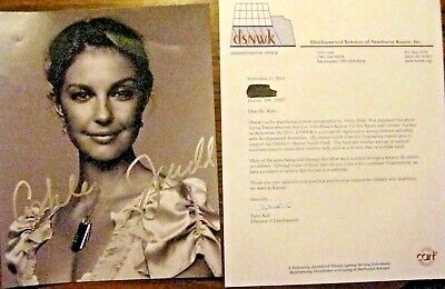Ashley Judd Autographed 8X10 Photo Celebrity Signature Actress Movie Star Auto