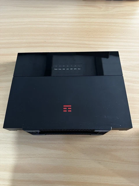 Modem TIM HUB+ Plus Wi-Fi 6 Technicolor - Compatibile Fibra/ADSL, EasyMesh, Porte Gigabit - Foto 8