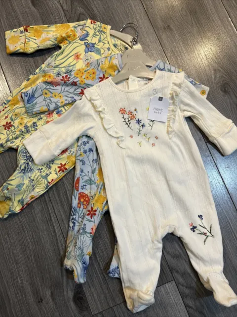 Next baby girl Sleepsuits bundle /0-3 months BNWT🌼 Embroidered/ Floral 🌼