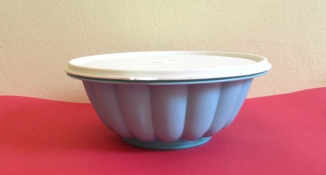 Moule à Charlotte Couronne Tupperware 16 Cm – Avec Couvercle Et Fond, Orange