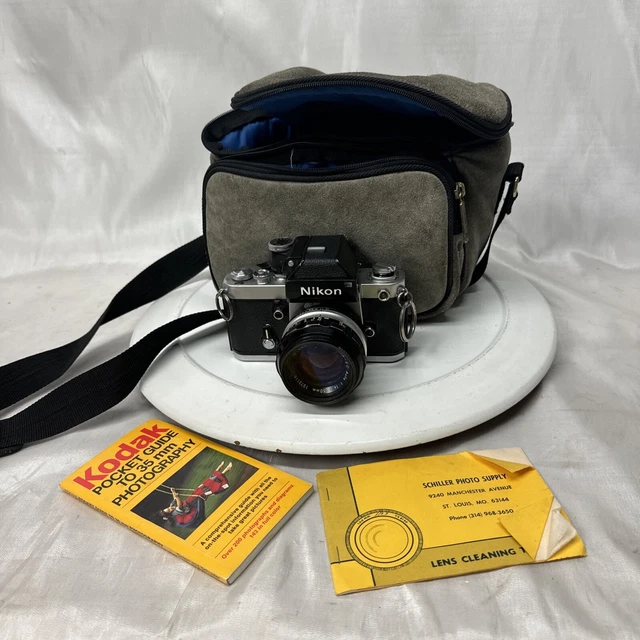 Exc+5] Appareil photo reflex argentique Nikon FE noir 35 mm objectif