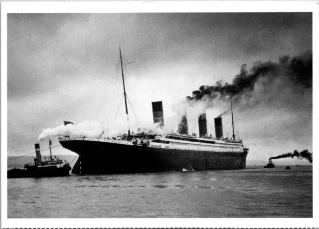 Titanic Ocean Liner Cruise Ship White Star Line Stern View Modern Postcard 6 x 4