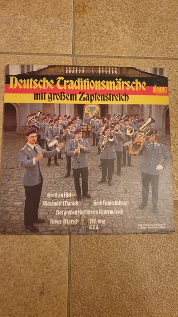Deutsche Traditionsmärsche mit großem Zapfenstreich Heeresmusikkorps 9