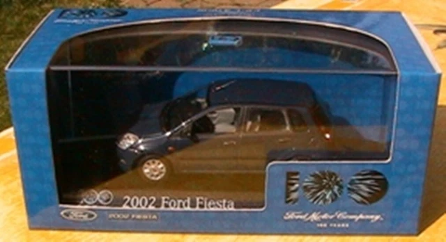 FORD FIESTA 2002 MINICHAMPS SERIE LIMITEE 1/43 5 portes BLEU FONCE DARK BLUE