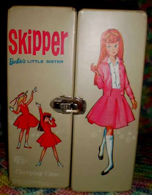 Vintage Mattel Barbie Skipper Dolls Lot of 7 with case and more see pictures .