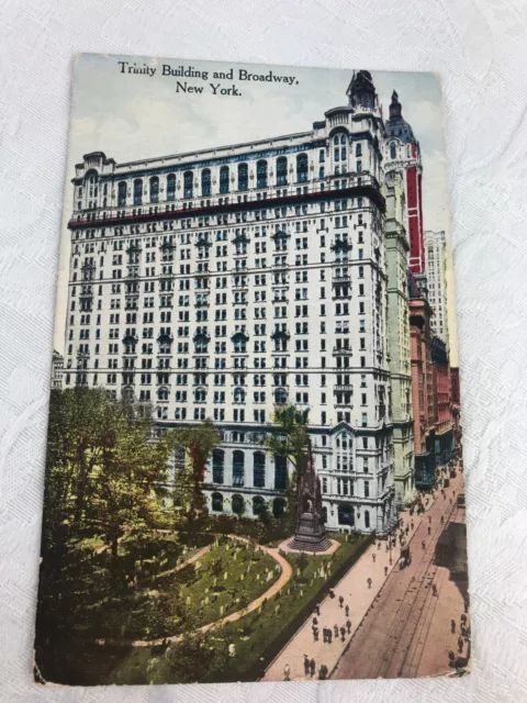 Vintage - Postcard - Trinity Building & Broadway - New York - Usa