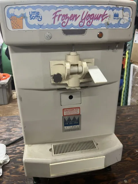 Taylor Y142-12 Soft Serve Frozen Yogurt Ice Cream Machine Warranty 1Ph Air 115V