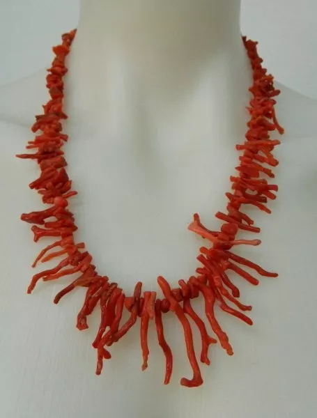 Collana in Corallo rosso sardo antico Rametti di Corallo OMA19