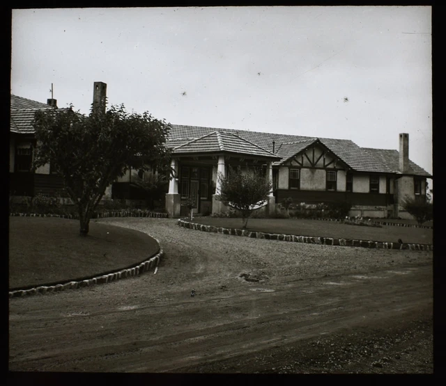 VINTAGE Magic Lantern Slide LARGE BUNGALOW TASMANIA C1949 PHOTO AUSTRALIA