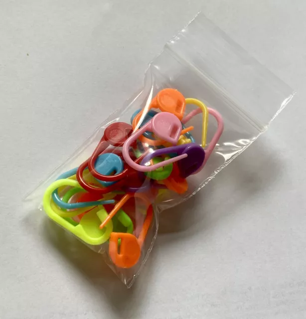 20 Stitch Markers,Stitch Holders Knitting Crochet Plastic Pins Mixed