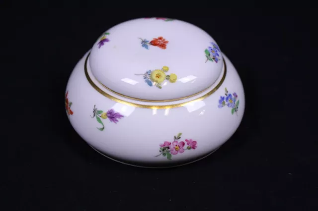 Meissen Porzellan Deckeldose Bonboniere Streublumendekor mit Goldrand um 1930