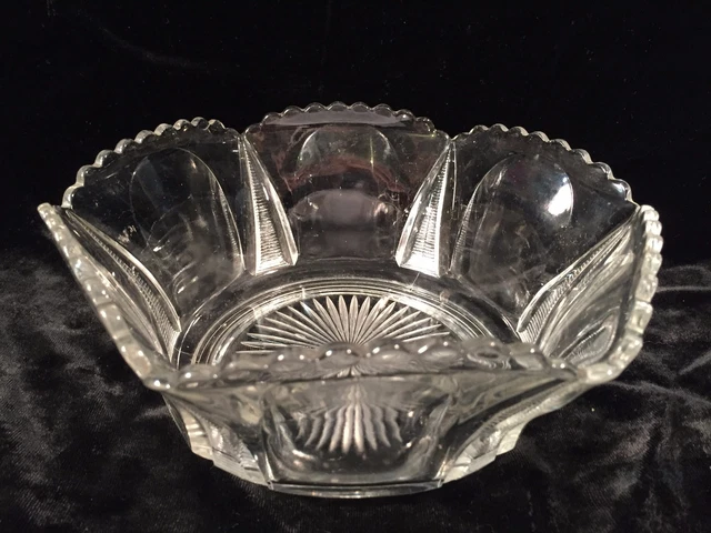 Vintage Depression Clear Glass 6 Paneled Bowl w/Ribbed Inserts Scalloped Rim Sta