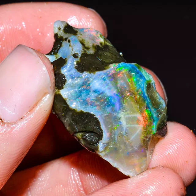 Ethiopian opal rough Welo Feu Noir Brut opal gemstone Cristal 62 Carats