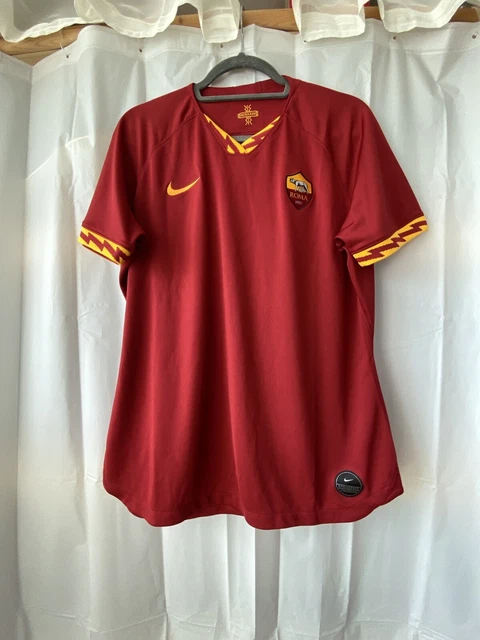 Nike football shirt sizing hotsell