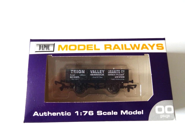 Dapol 00 Gauge - B736- 4 plank wagon with Load - Teign Valley - New-Mint-Boxed.