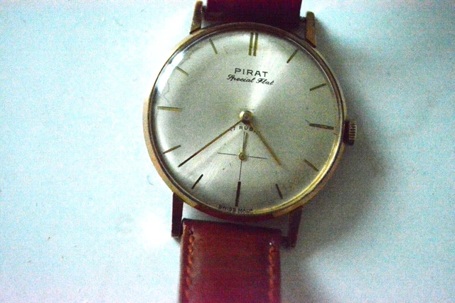 Montre digitale online extra plate homme