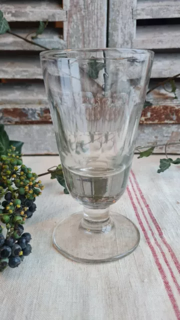 ANCIEN VERRE ABSINTHE verre moulé  SUR PIED BISTRO CAFE