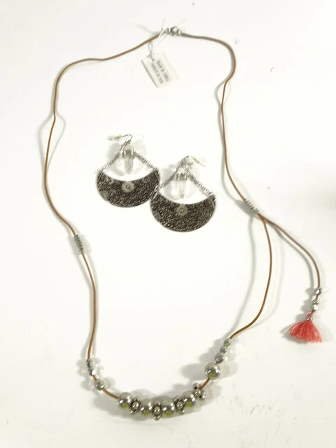 American Eagle Outfitters AEO Women's Tassel necklace Earrings Set 2 NWT 65