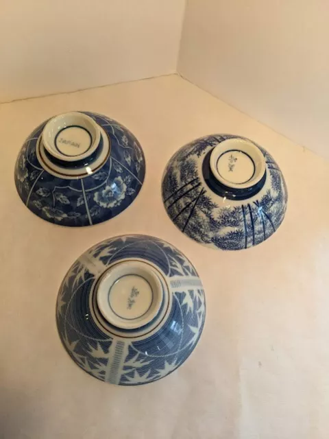 Vintage Asian Footed Rice Bowls Blue White Set of 3