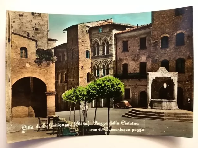 Città di San Geminiano (Siena). Piazza della Cisterna.