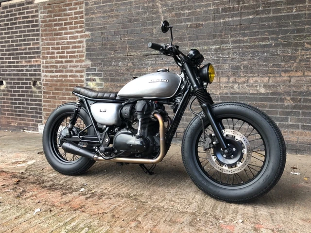 KAWASAKI W800 BRAT Style 