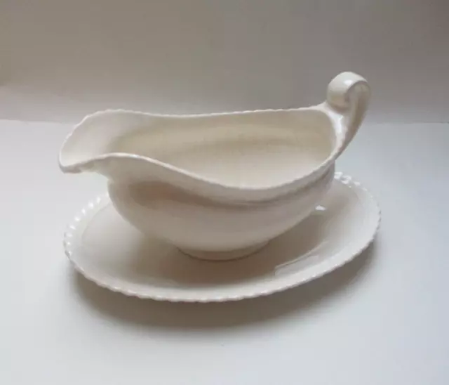 Vintage Johnson Bros Old English & Myott White Gravy/Sauce Boat Plates & Tureen 2