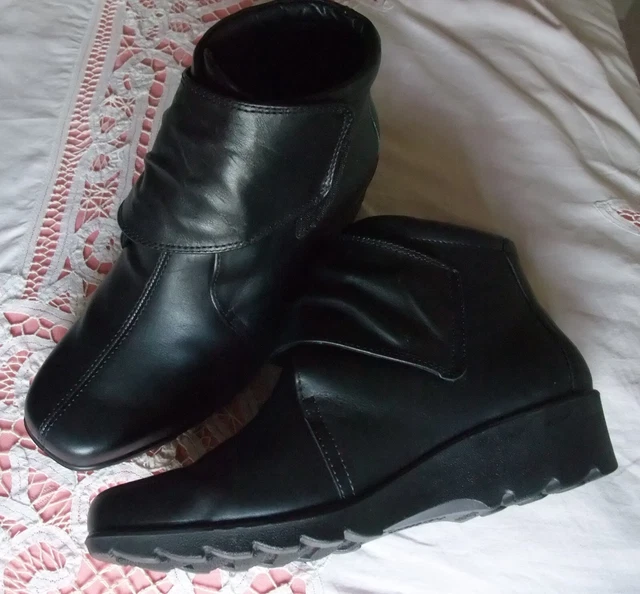 HOTTER SIZE 7 EXF (Wide Fitting) Black Ankle Boot. £10.00 PicClick UK