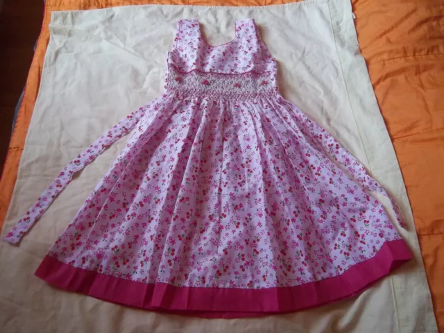 JOLIE ROBE à SMOCK coton imprimé 8 ans BRODE MAIN" 3 FLEURS "DE MADAGASCAR NEUVE