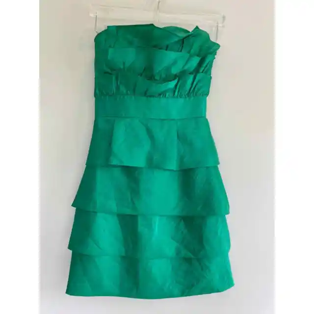 Max and Cleo Emerald Strapless Ruffle Mini Cocktail Dress Women's Size 4