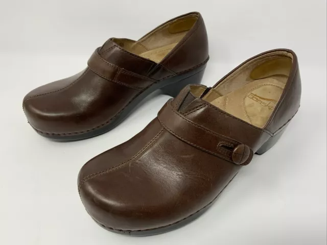 Dansko Solstice Womens Size EU 38 US 7.5 Solid Brown Leather Slip On Clogs Shoes