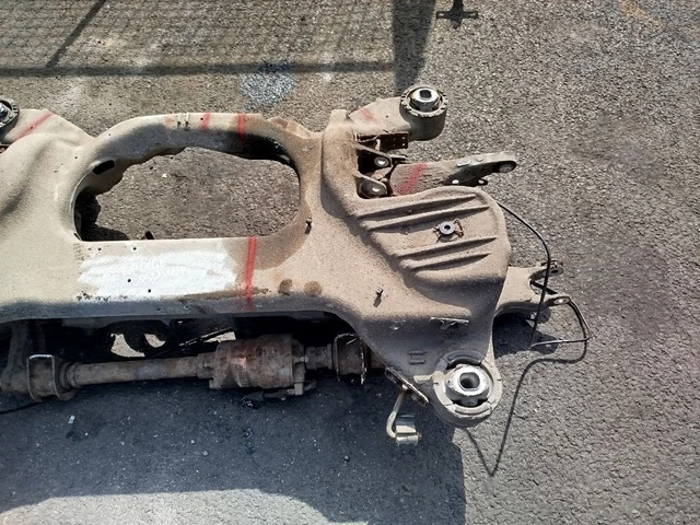 RANGE ROVER SPORT MK2 L494 2013-2017 Rear Subframe With Arms LR086154 £ ...