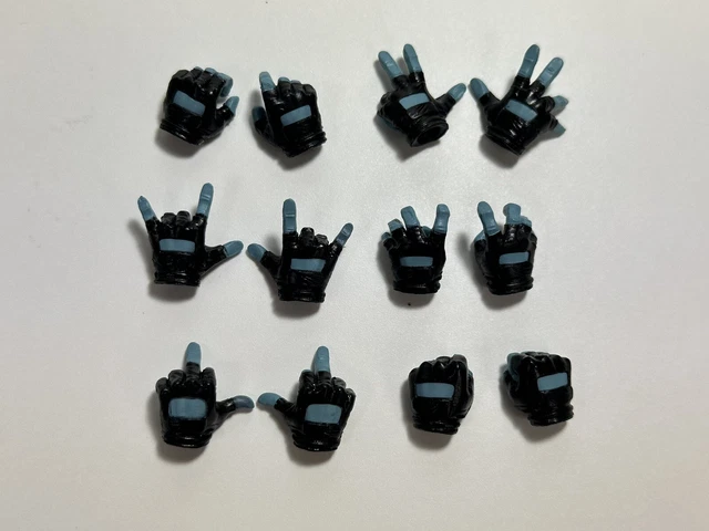Mezco One:12 Hoodz Vapor – TWELVE INTERCHANGEABLE HANDS 1/12 Scale Fodder